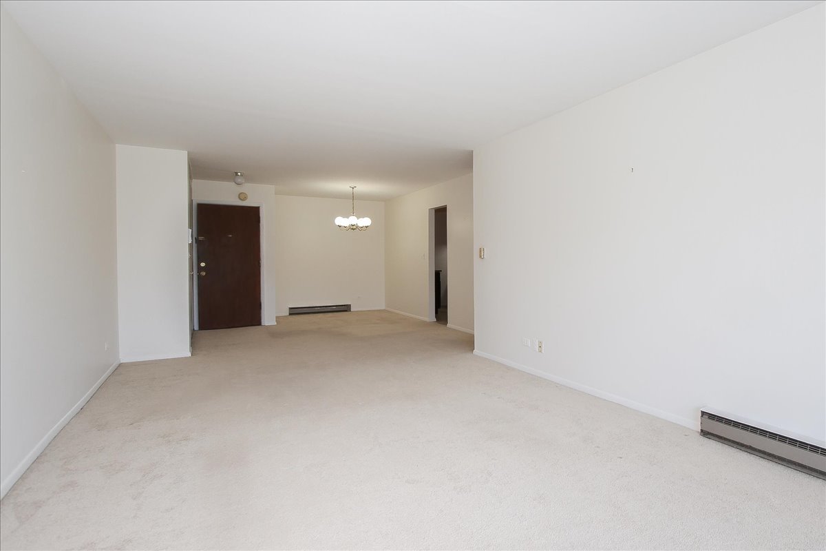 834 E Old Willow Road #209, Prospect Heights, IL