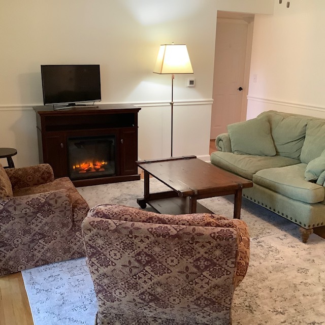 169 E Palatine Road #J, Palatine, IL