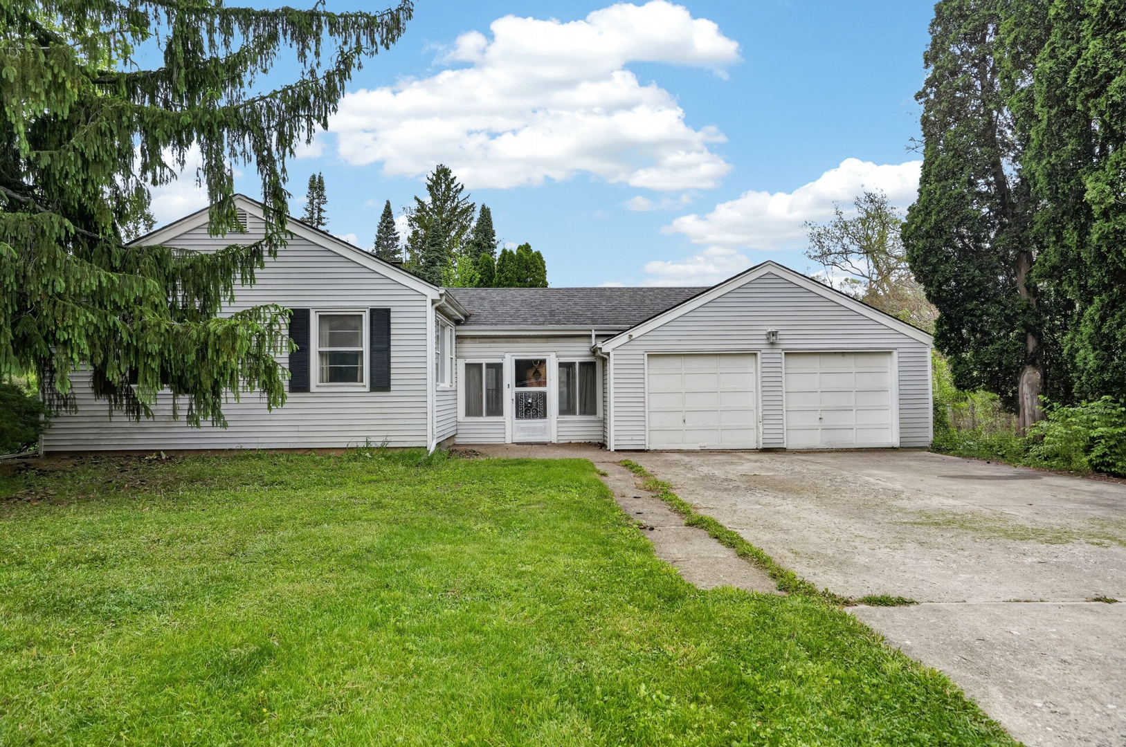5625 Lincoln Avenue, Lisle, IL
