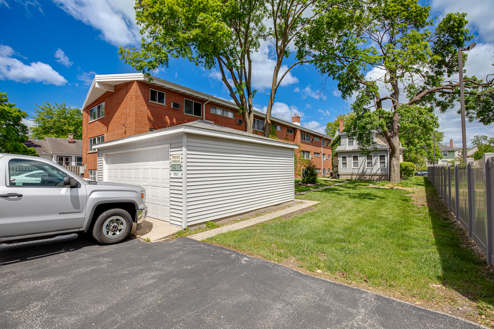 422 W Wesley Street, Wheaton, IL