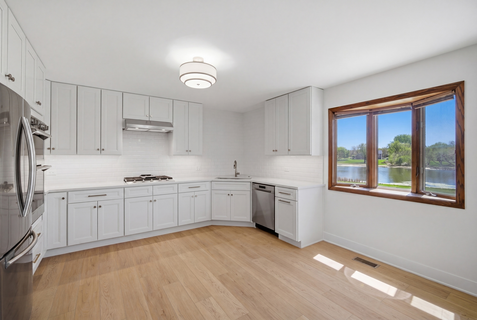 28 Windemere Lane, South Barrington, IL