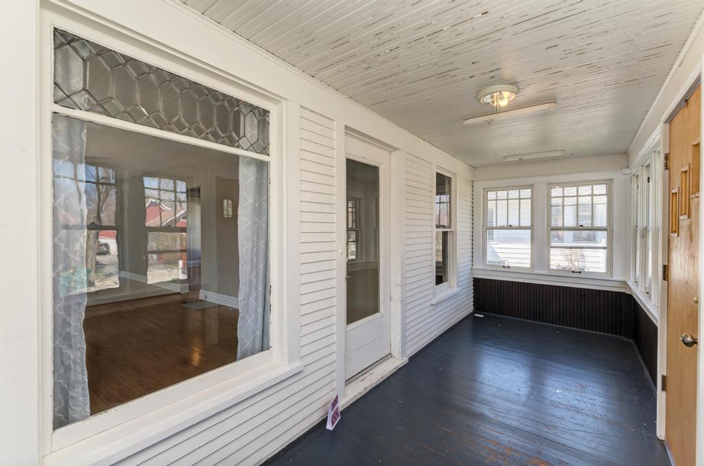 904 Caton Avenue, Joliet, IL