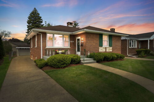 2226 Hawthorne Avenue, Westchester, IL