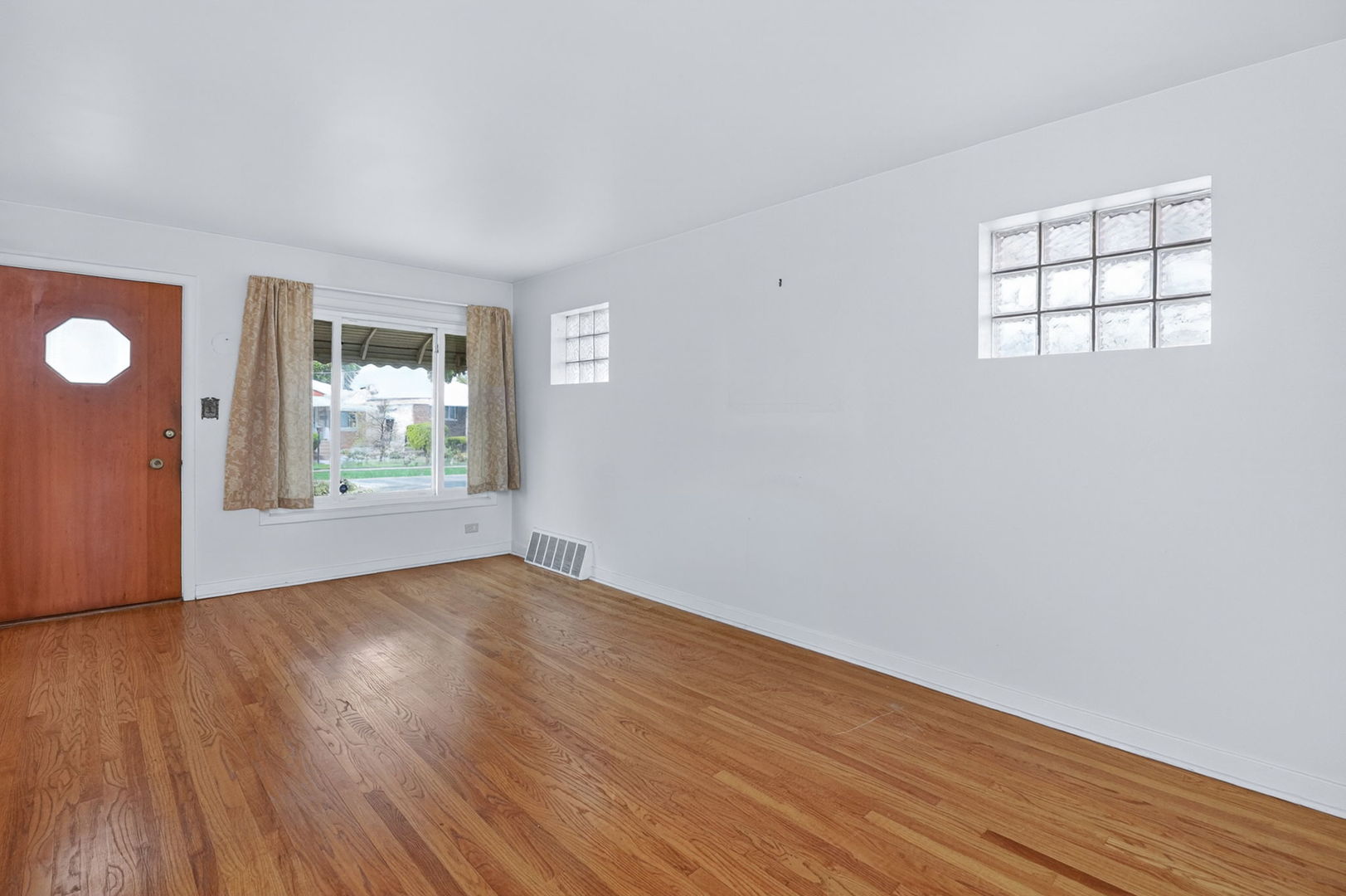 2213 Park Avenue, North Riverside, IL