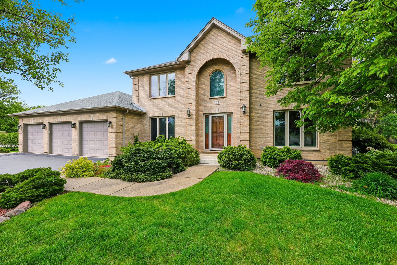 406 Woodview Drive, Prospect Heights, IL