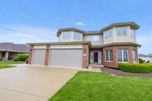 815 Meadow Path, Manteno, IL