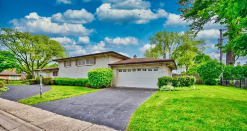 4351 W Chase Avenue, Lincolnwood, IL
