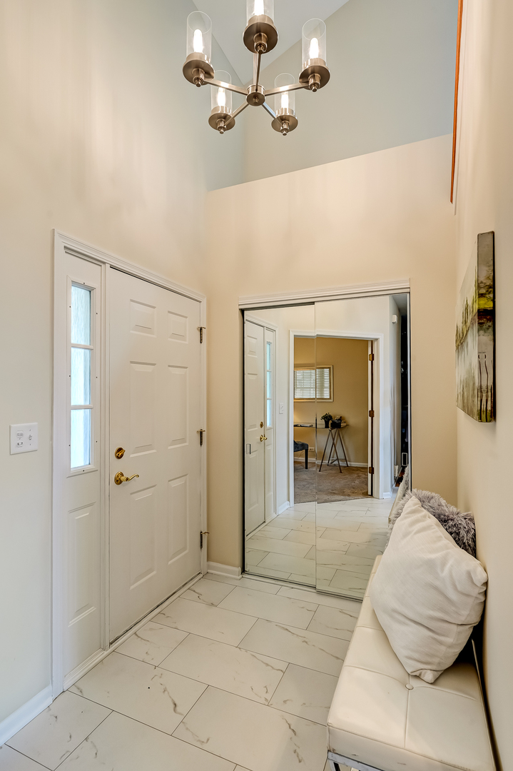 128 Fairway Drive, La Grange, IL
