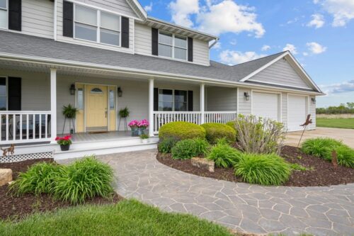 1200 E James B Young Road, Galva, IL