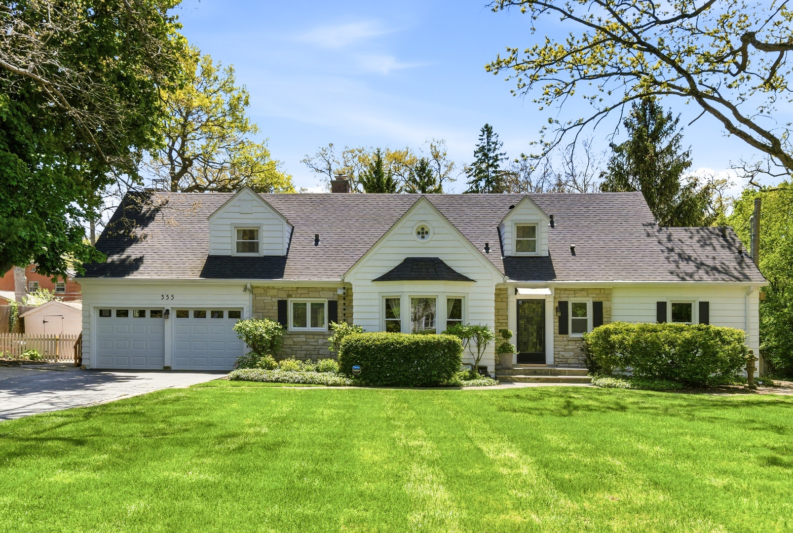 355 Oakdale Avenue, Lake Forest, IL