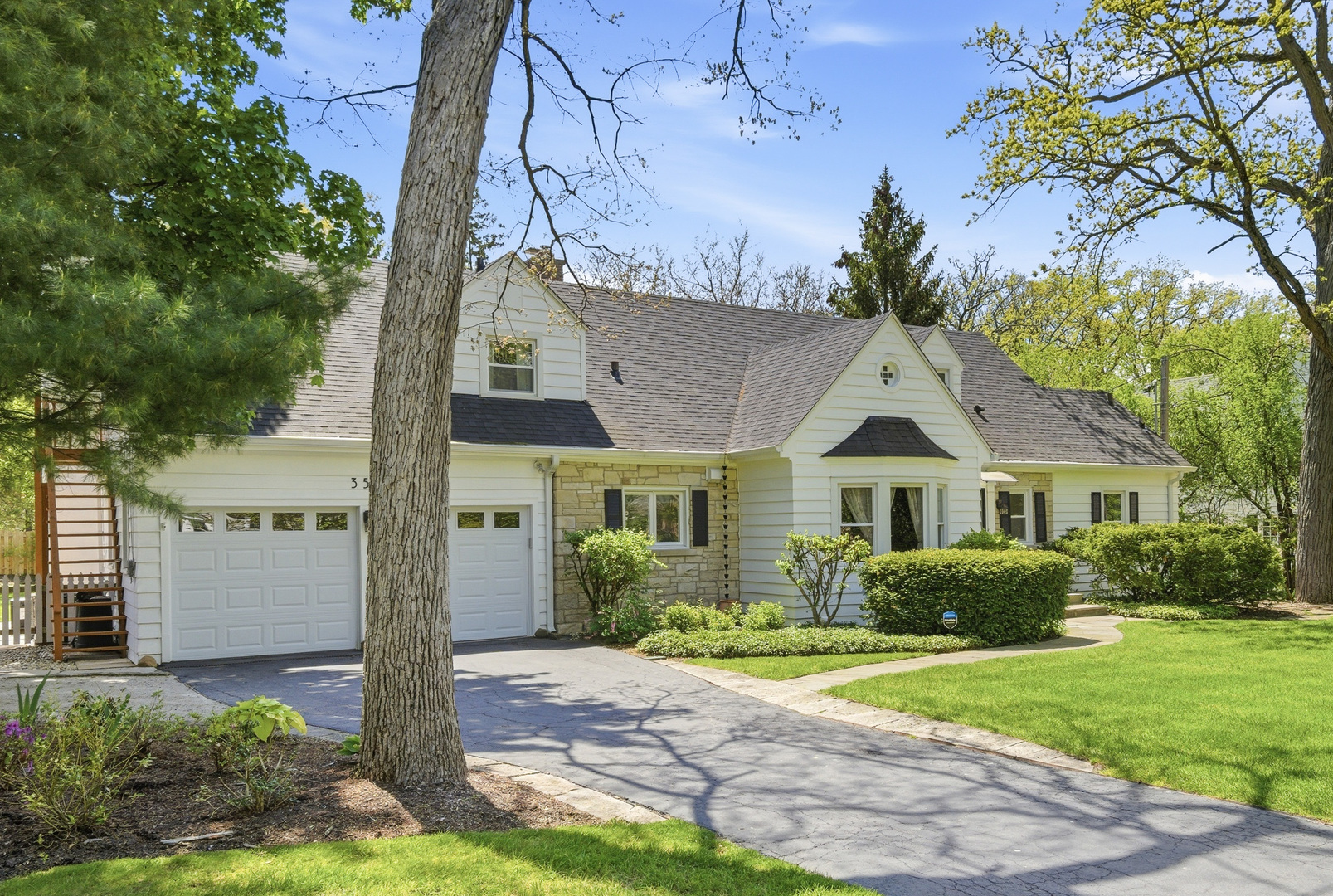 355 Oakdale Avenue, Lake Forest, IL