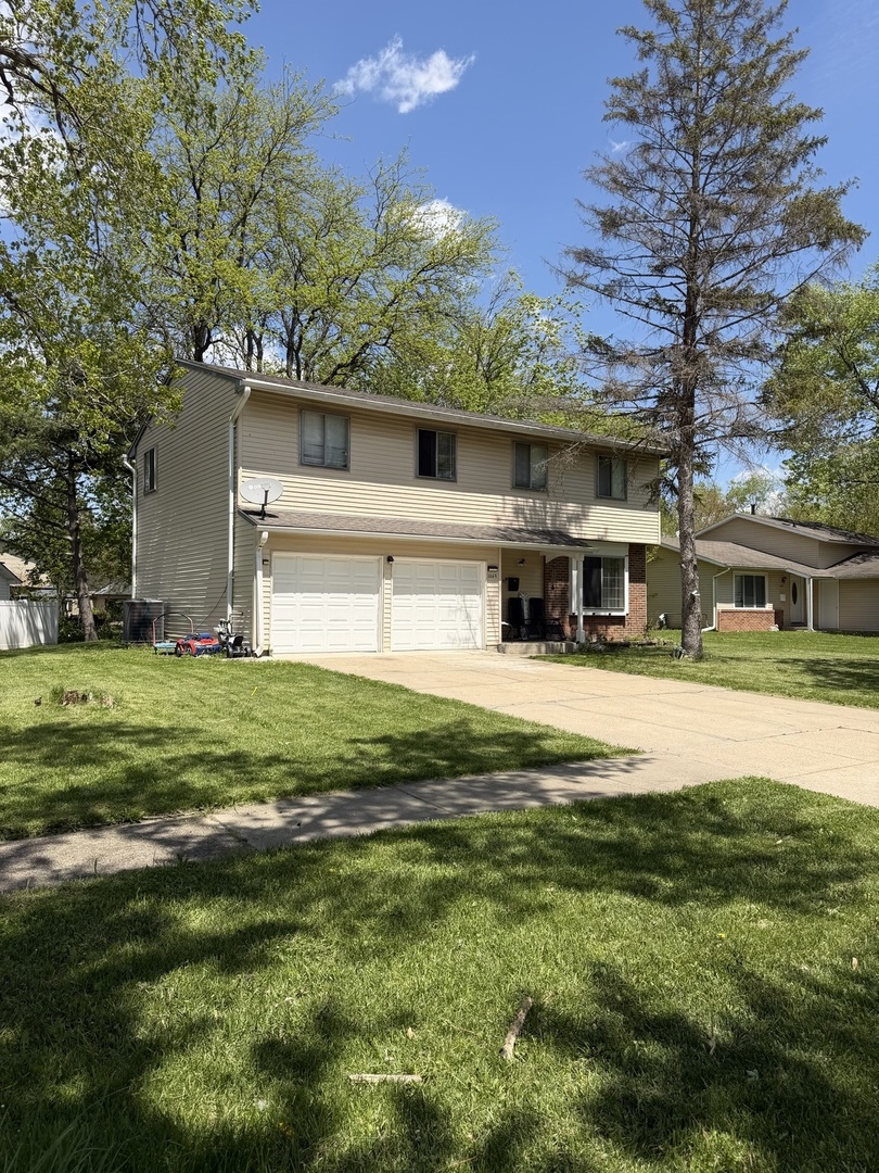 1064 Amherst Lane, University Park, IL
