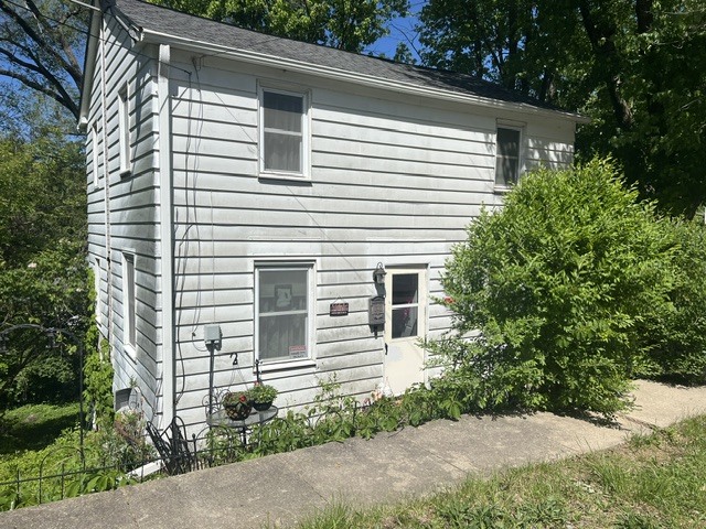 208 N Carroll Street, Mt. Carroll, IL