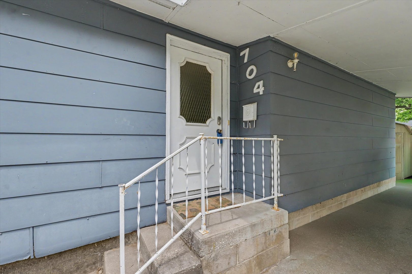 704 E Lincoln Street, Monticello, IL