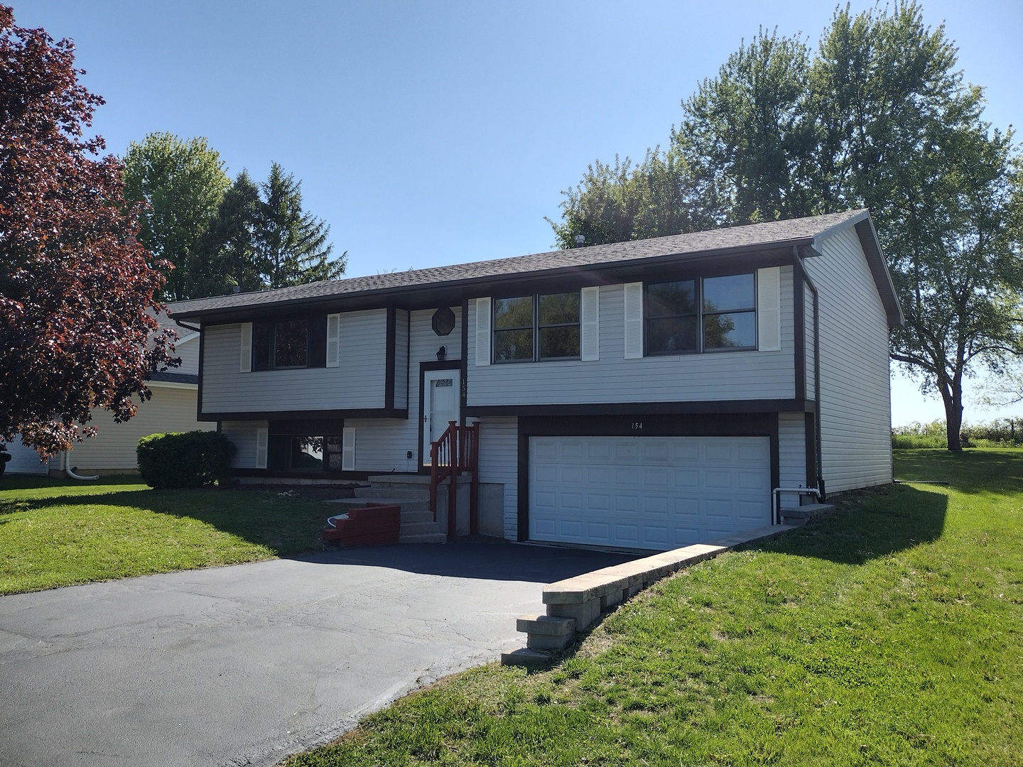 154 Columbia Street, Poplar Grove, IL