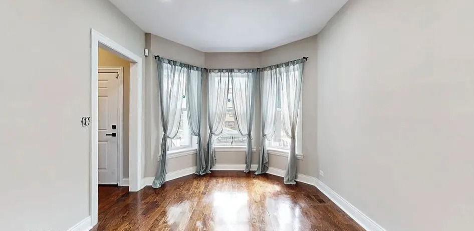 6640 S CHAMPLAIN Avenue, Chicago, IL