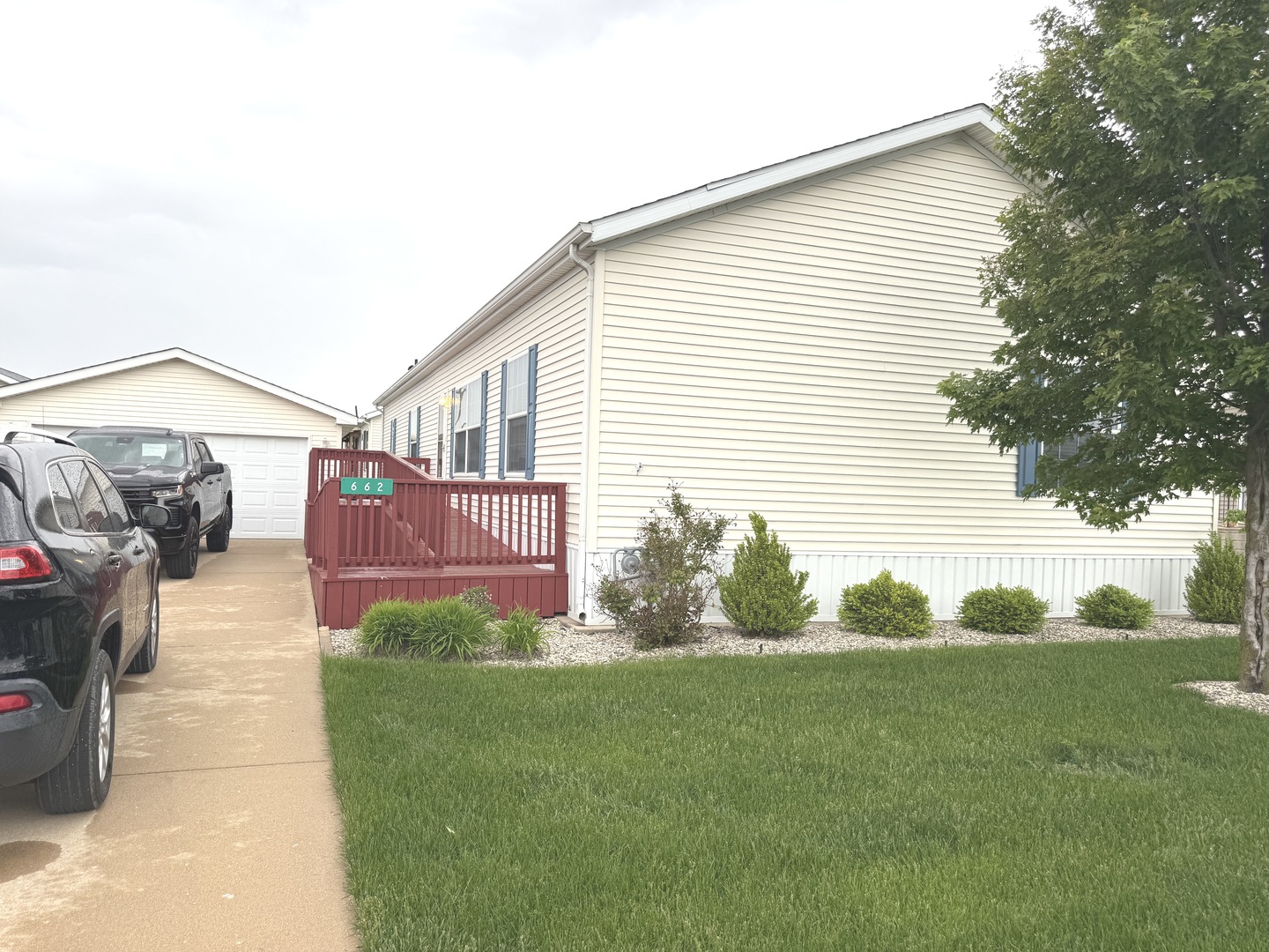 662 ALDER, Manteno, IL