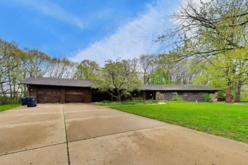 27125 N Williams Park Road, Wauconda, IL