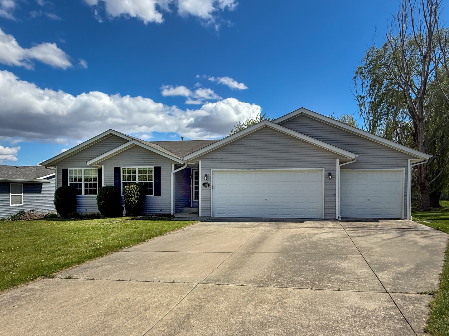 1206 Summerland Drive, Durand, IL