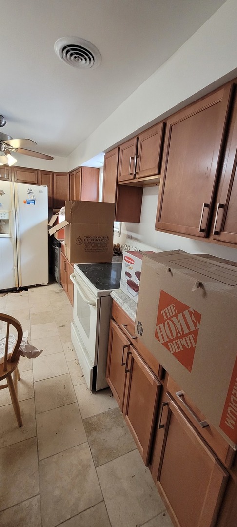 2747 W Lunt Avenue, Chicago, IL