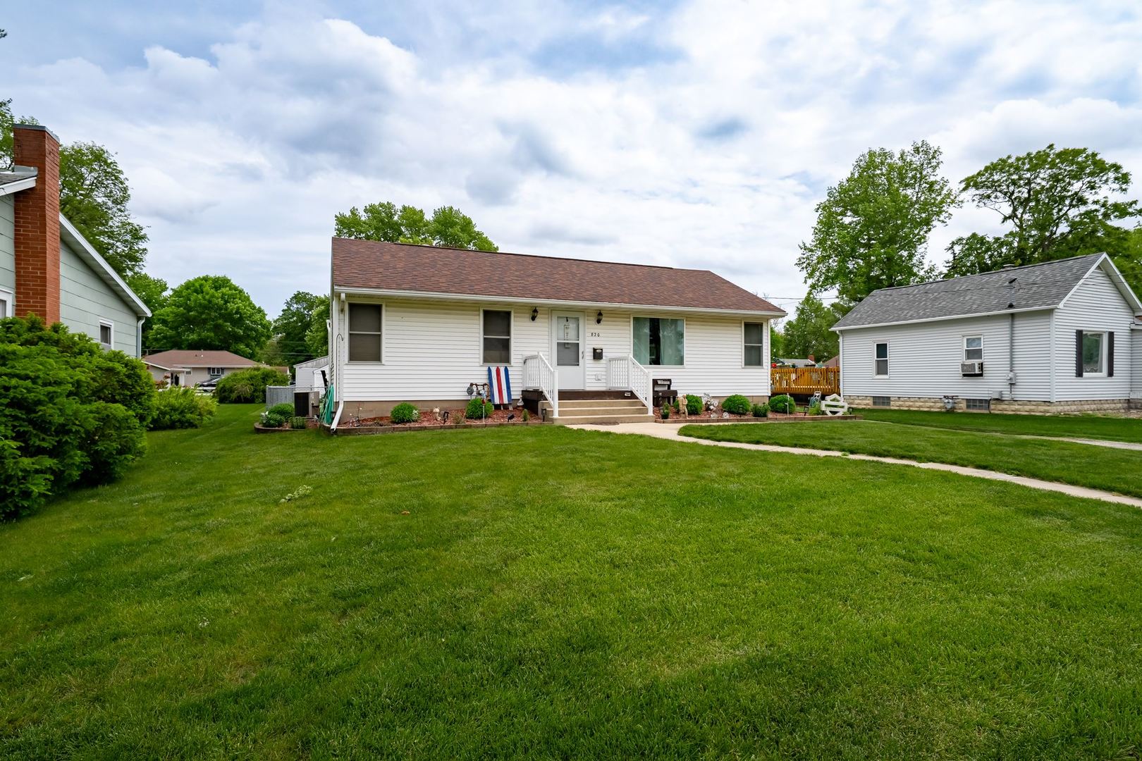 820 S Locust Street, Pontiac, IL