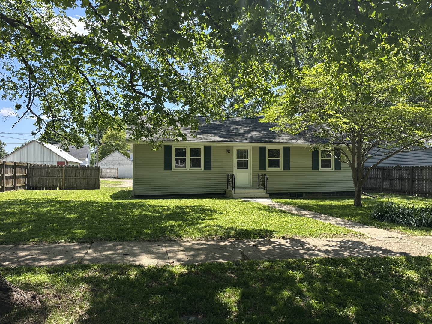 602 W 3rd Street, Delavan, IL