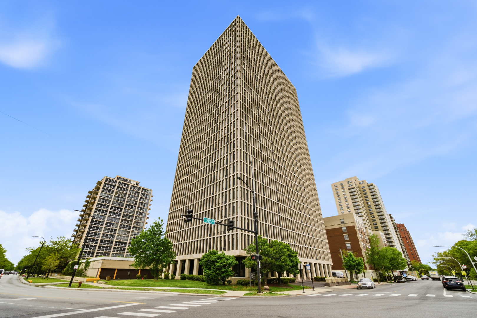 6700 S South Shore Drive #22G, Chicago, IL