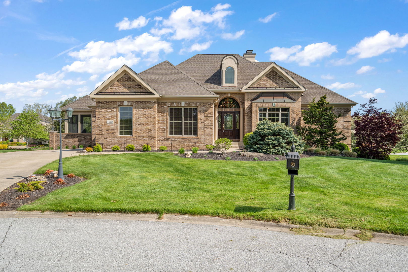 1340 Cantigny Court, Chesterton, IN