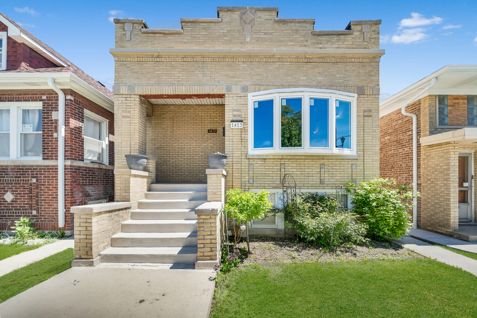 1413 S Central Avenue, Cicero, IL