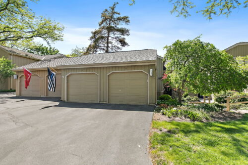 228 Hickory Lane #C, Lake Barrington, IL