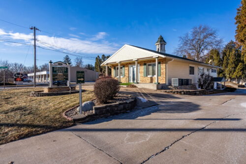 2304 JERSEY RIDGE Road, Davenport, IA