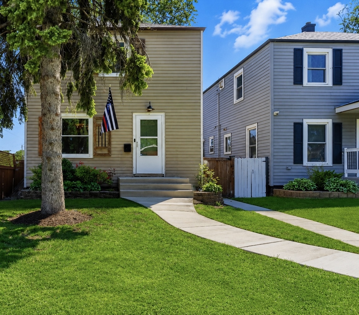 3917 Clinton Avenue, Stickney, IL
