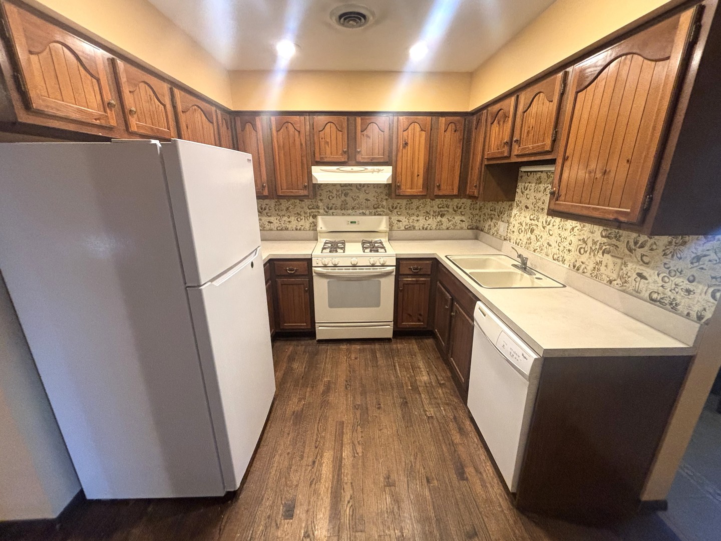 79 Garden Drive, Montgomery, IL