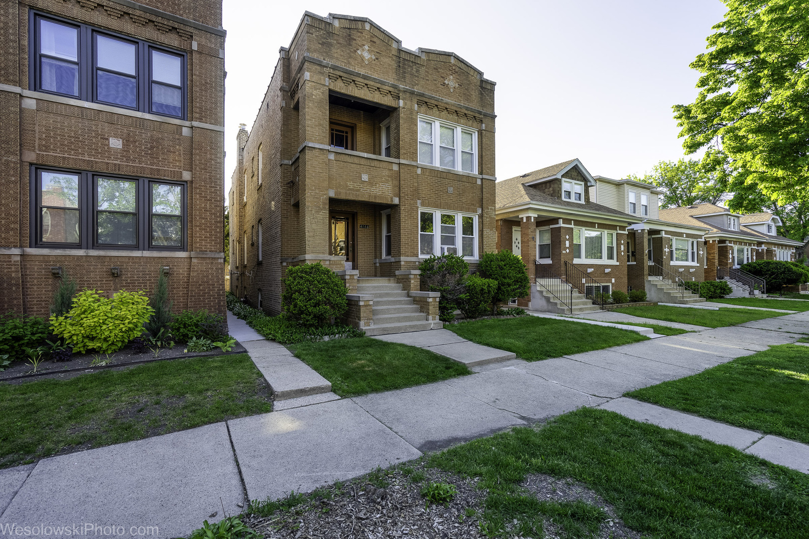 4146 N Marmora Avenue, Chicago, IL