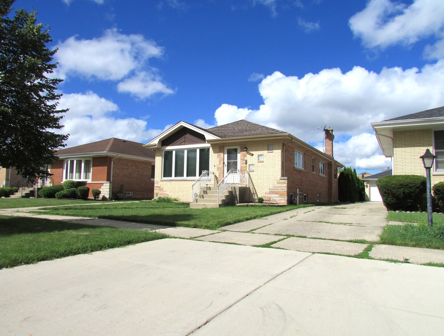 4620 N Overhill Avenue, Norridge, IL