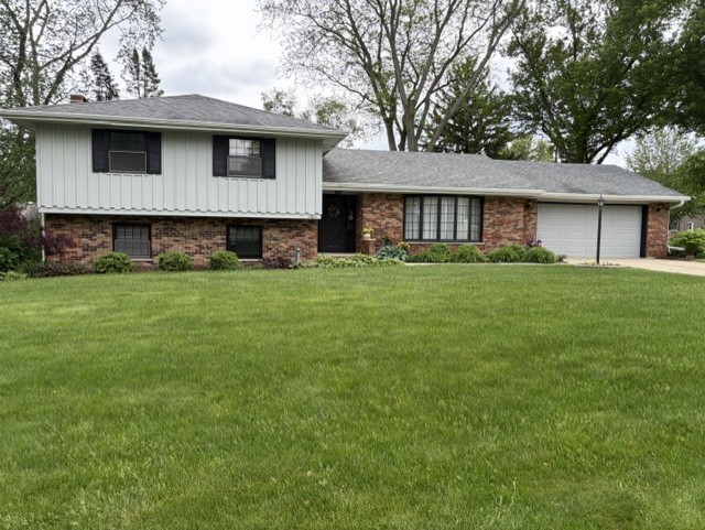 1505 Lakewood Drive, Mendota, IL