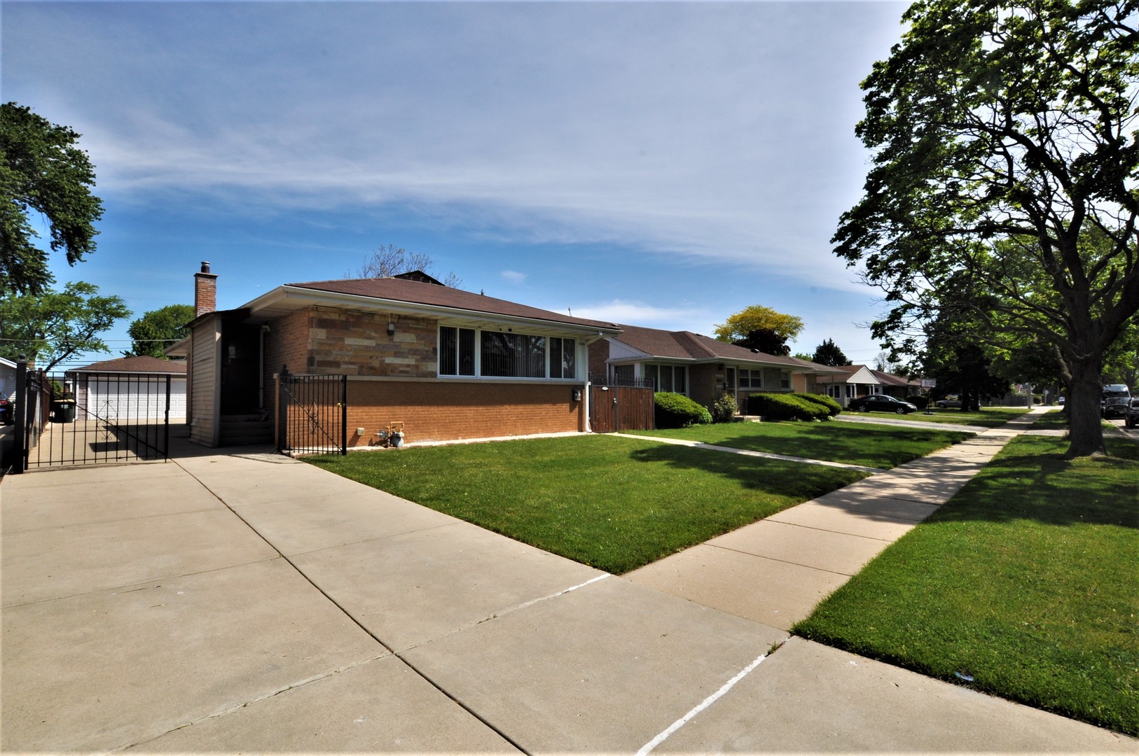 7226 W Conrad Avenue, Niles, IL