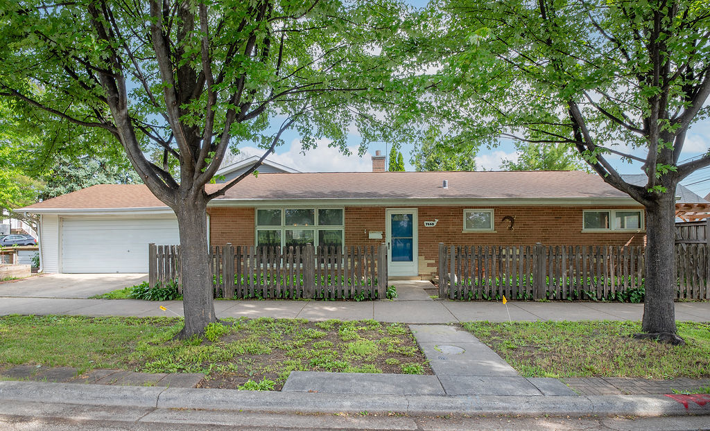 7440 W Everell Avenue, Chicago, IL