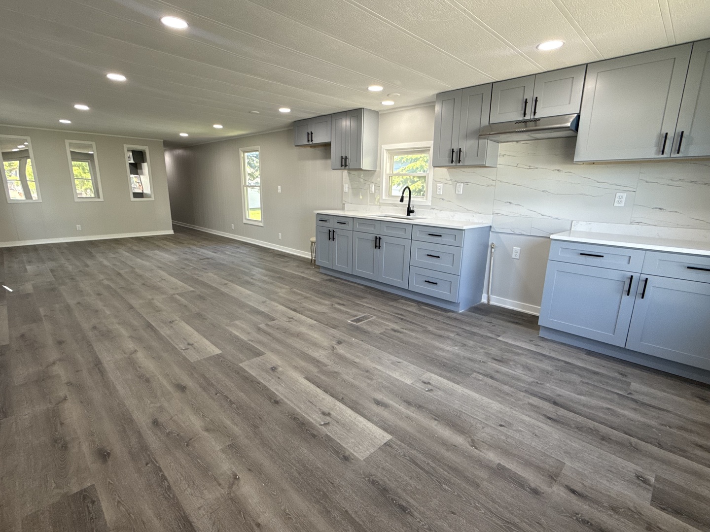 320 Pleasant Terrace, Matteson, IL
