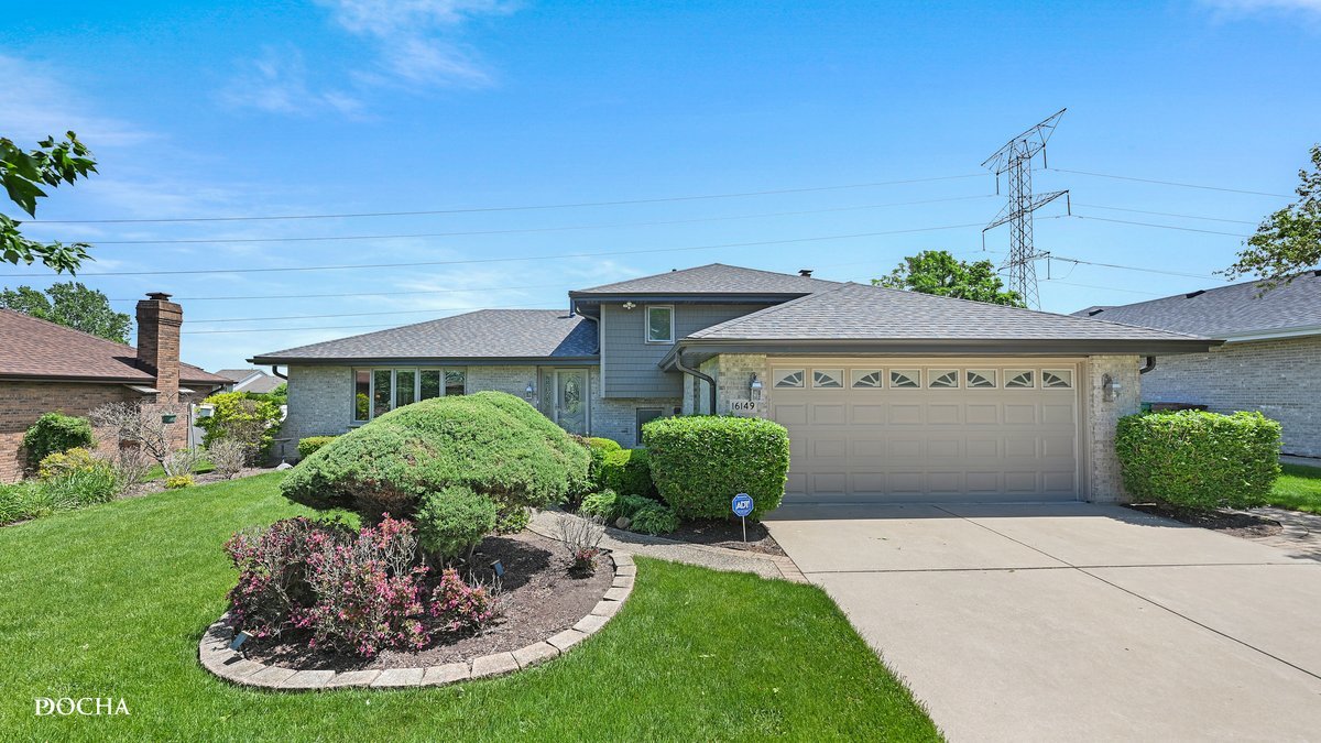 16149 Eagle Ridge Drive, Tinley Park, IL