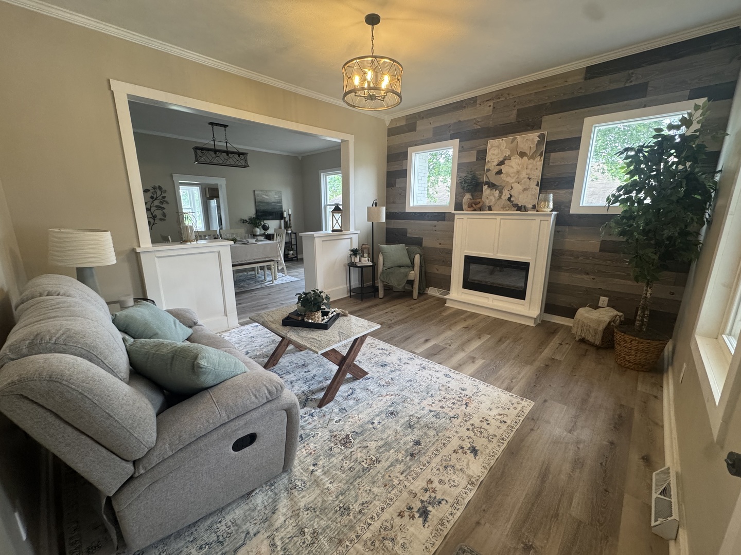 909 W Prairie Street, Marion, IL