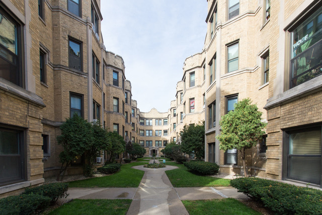 4054 N Sheridan Road #BW, Chicago, IL