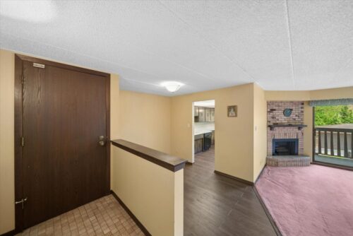 525 Cumnor Road #204, Westmont, IL