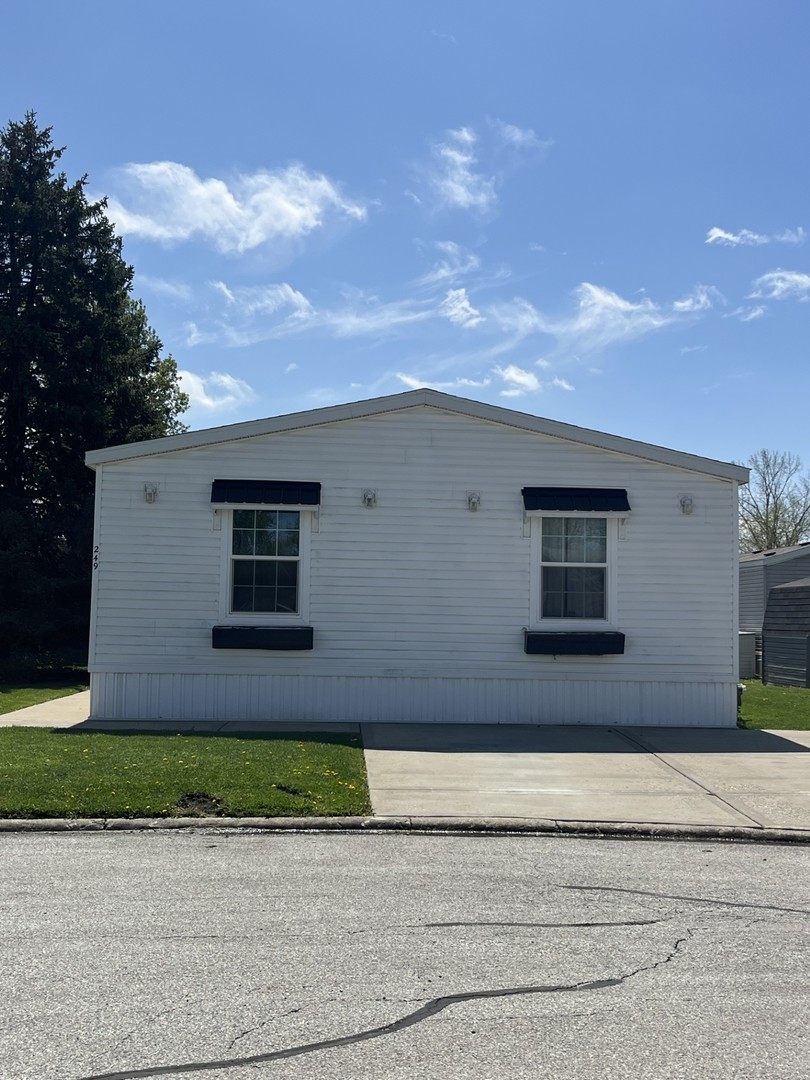 249 Todd Terrace, Lynwood, IL