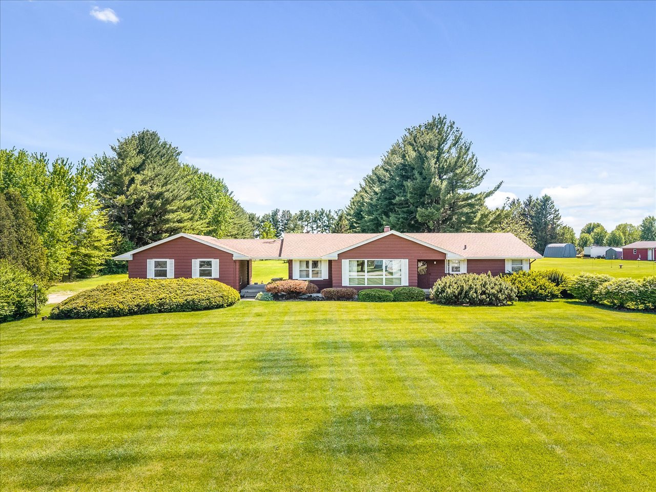 9640 Cunningham Road, Winnebago, IL