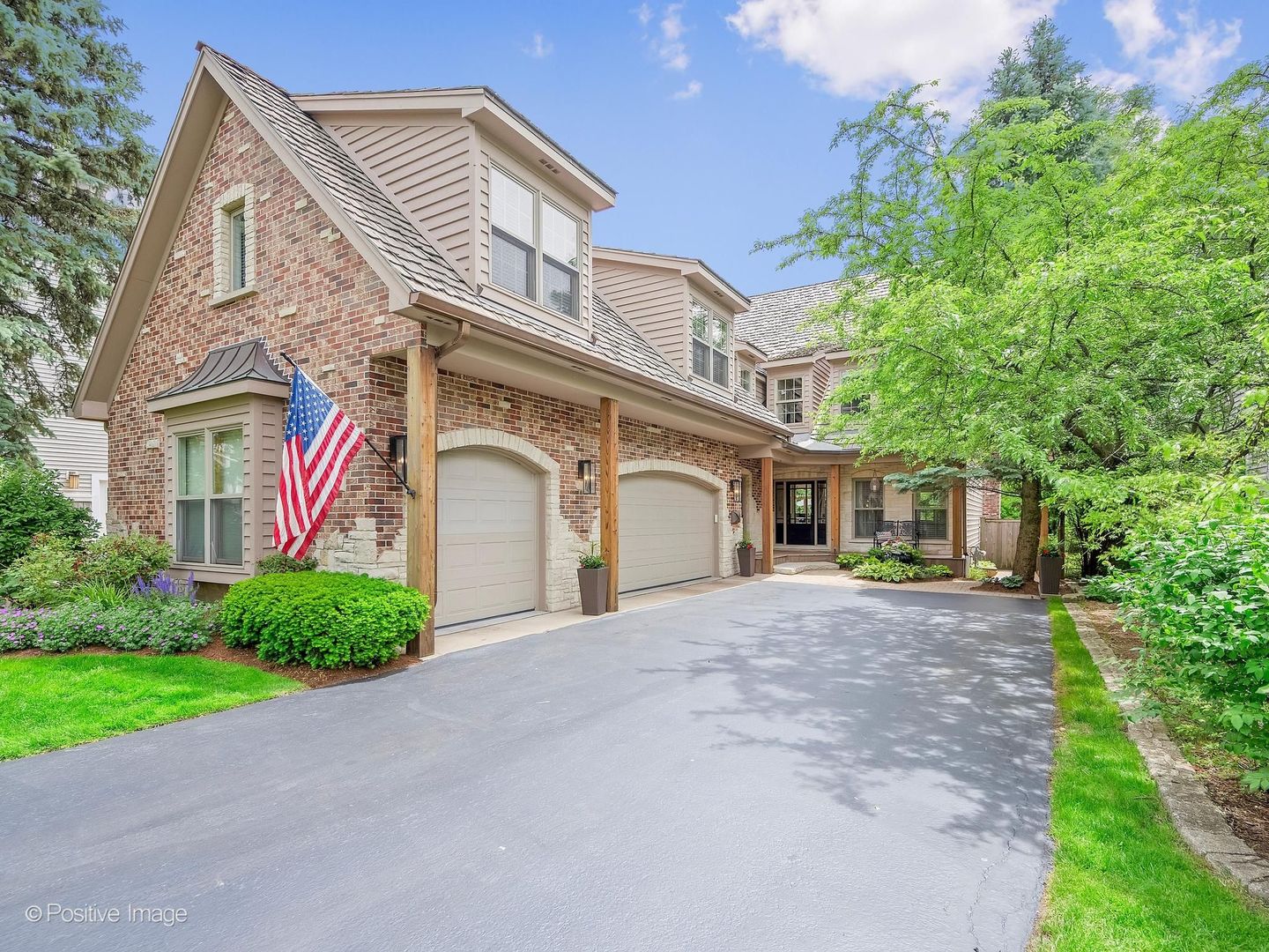 325 Ruby Street, Clarendon Hills, IL
