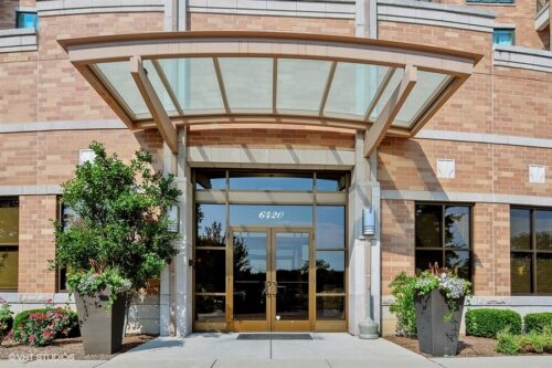 6420 Double Eagle Drive #306, Woodridge, IL