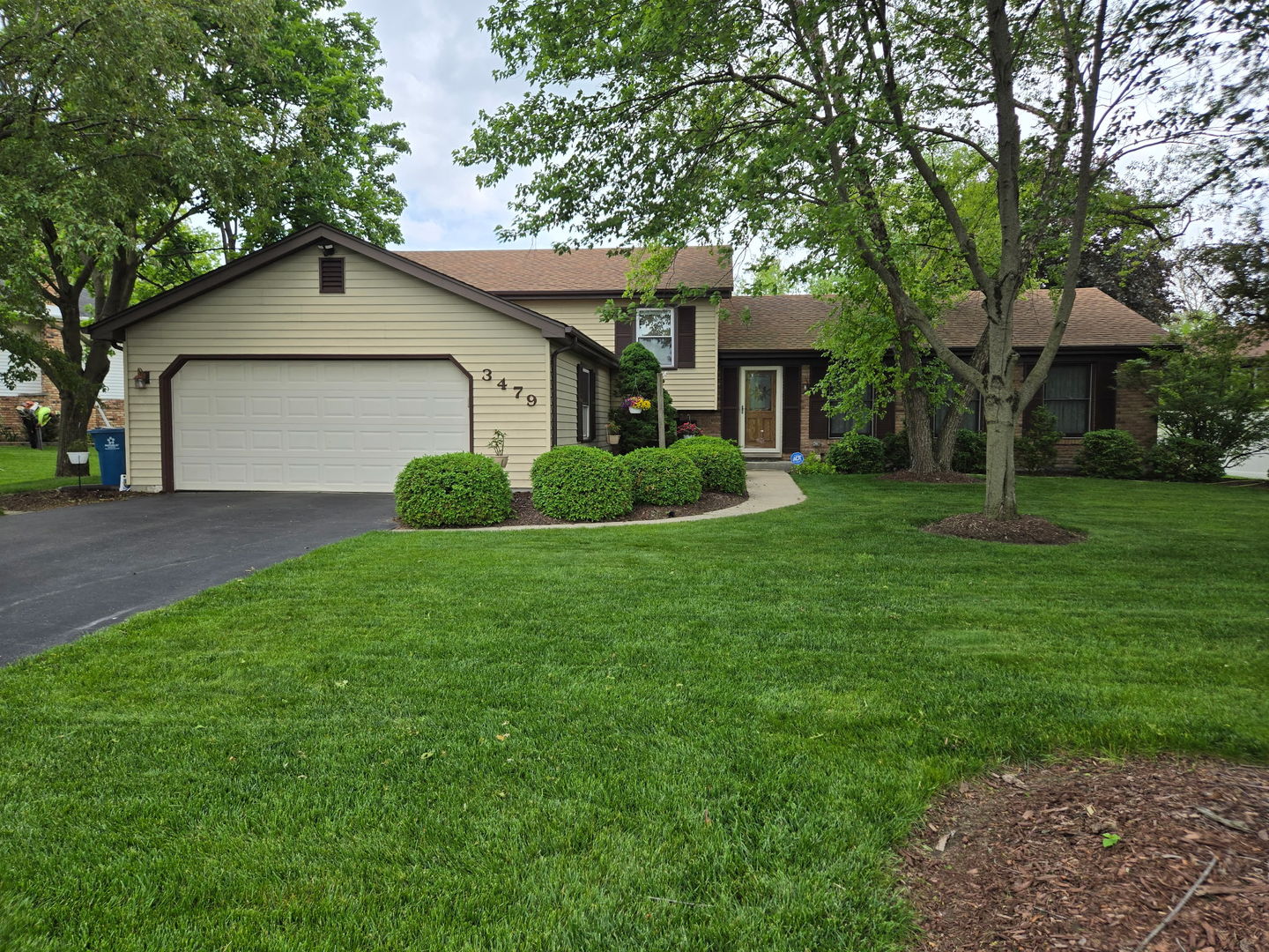 3479 N Edward Drive, Crete, IL
