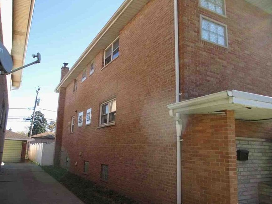 387 Madison Avenue, Calumet City, IL