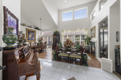 1610 Astor Avenue, Oakbrook Terrace, IL